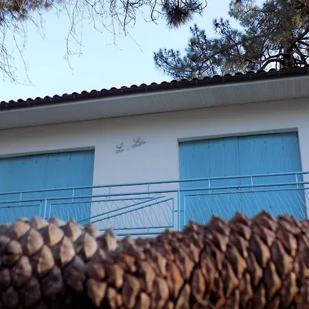 - 1er Etage Droit - 90m De La *