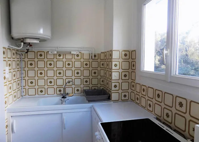 - 1er Etage Droit - 90m De La