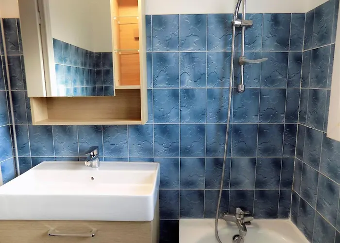 - 1er Etage Droit - 90m De La Apartment Ronce-les-Bains