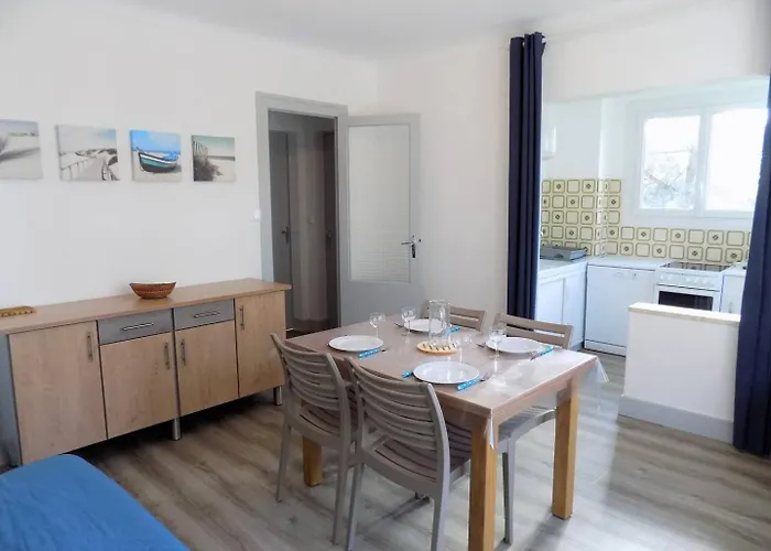 - 1er Etage Droit - 90m De La Apartment