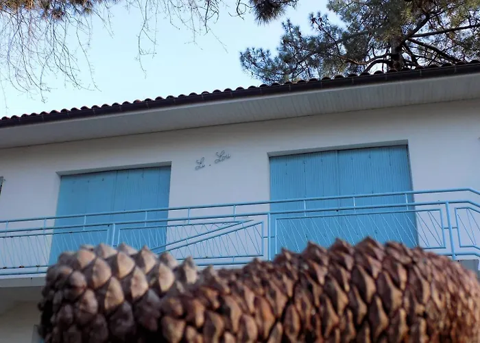 - 1er Etage Droit - 90m De La *